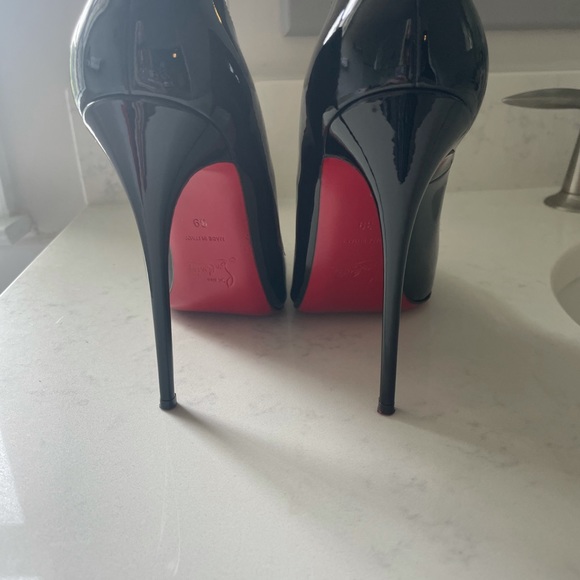 Authentic Louboutin Heels - Picture 5 of 7